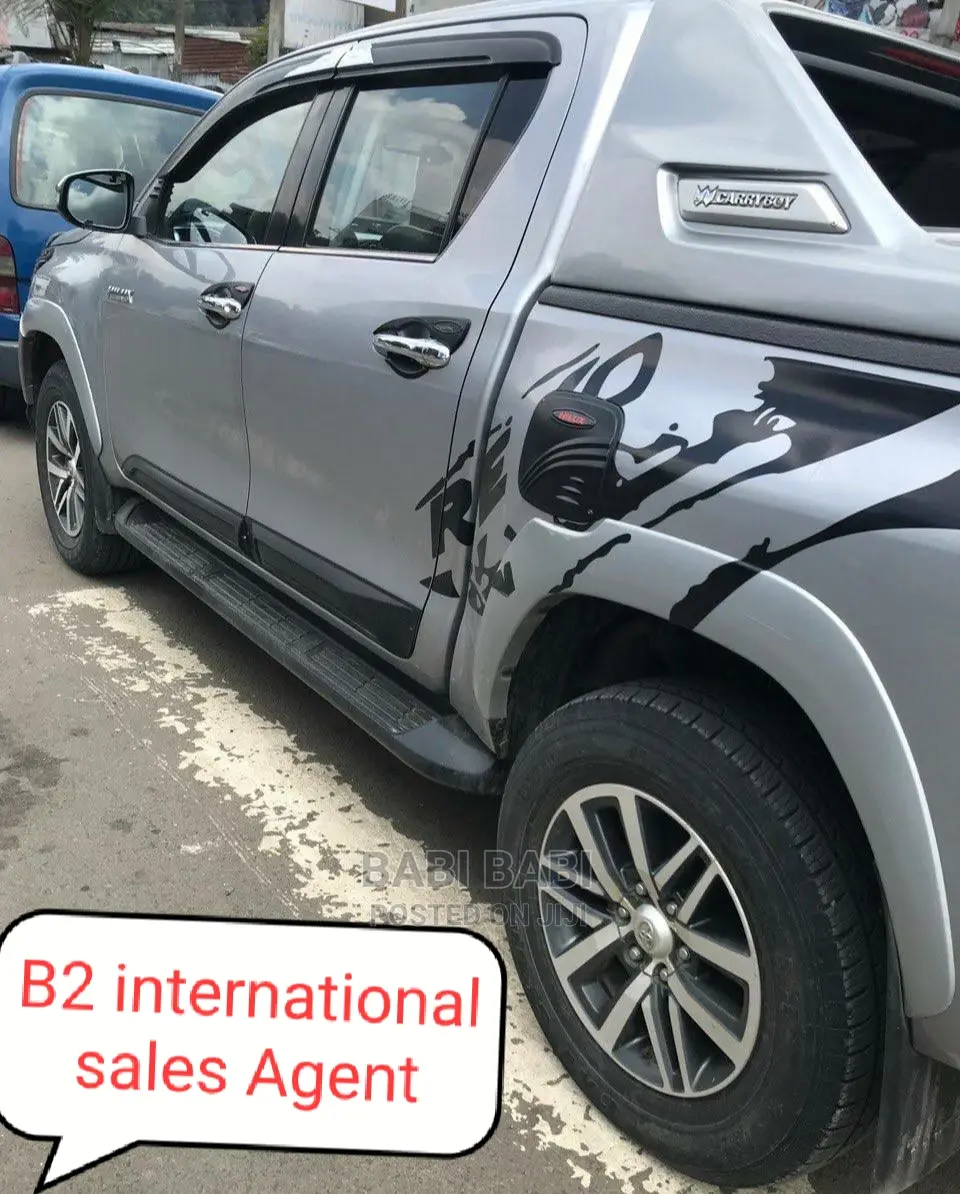 Toyota Hilux 2018 Silver