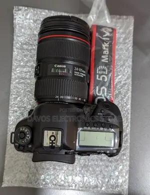 Canon 5D Mark IV With EF 24-105mm F/4l IS Ll USM Lens