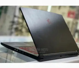 New Laptop MSI GF63 8GB Intel Core I5 SSD 512GB