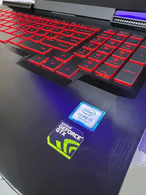 Laptop HP Omen 15 8GB Intel Core I7 SSHD+SSD 512GB