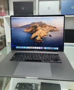 Photo - New Laptop Apple MacBook 2017 16GB Intel Core I7 SSD 512GB