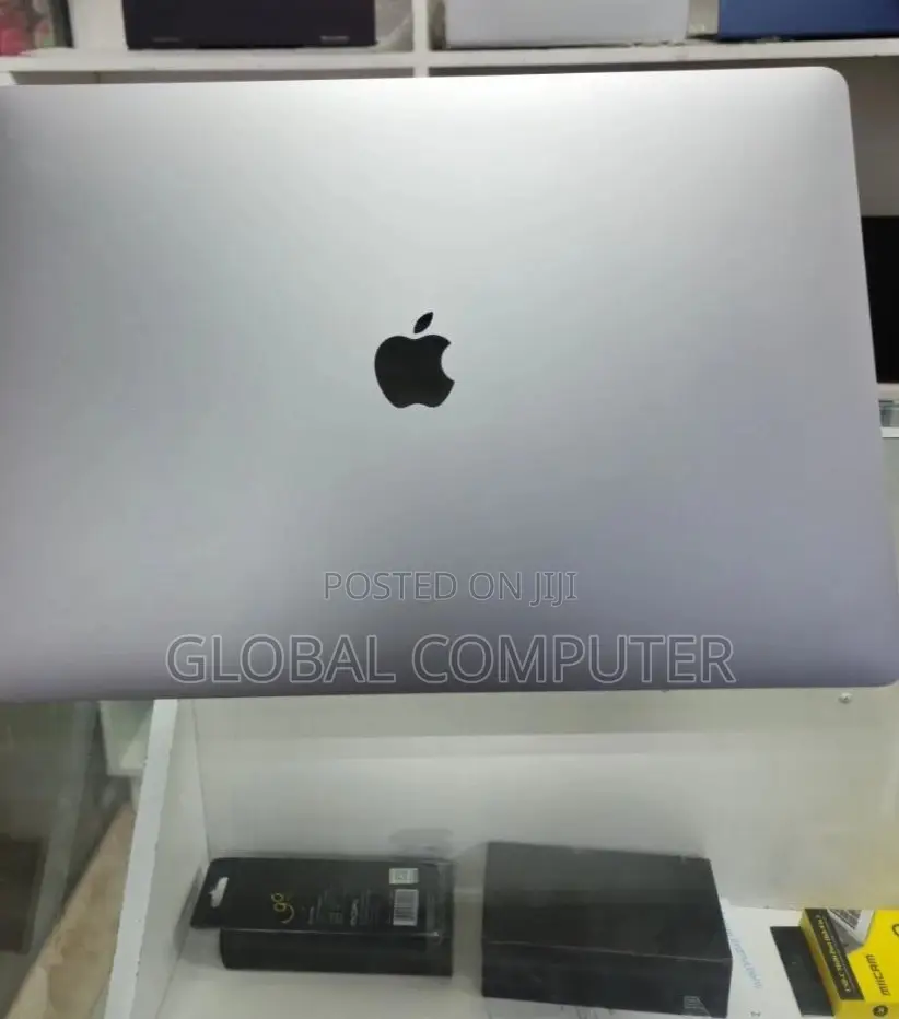 New Laptop Apple MacBook 2017 16GB Intel Core I7 SSD 512GB