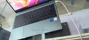 Photo - New Laptop Huawei MateBook 13 WRT-W19E 16GB Intel Core I7 SSD 512GB