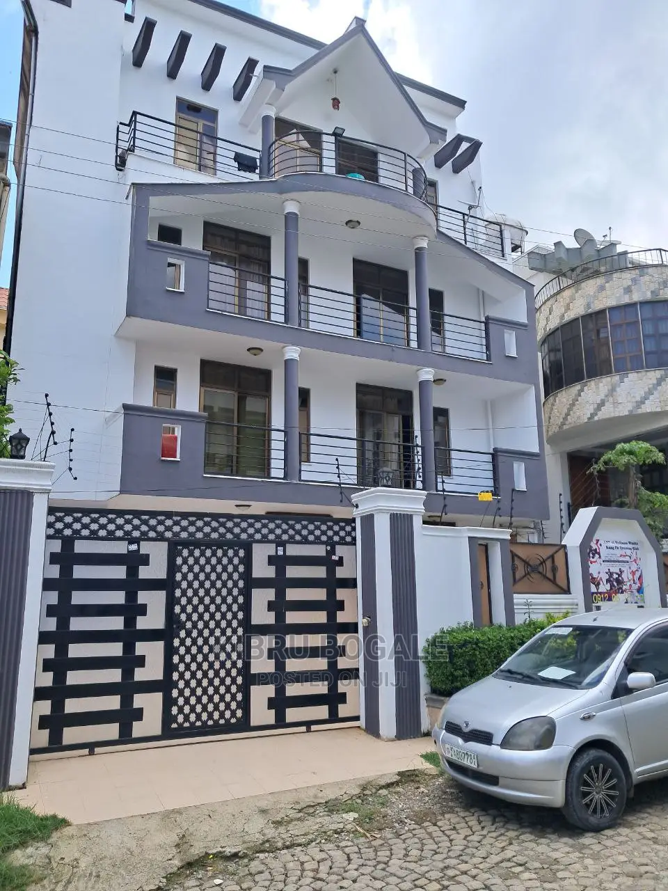 6bdrm House in Cmc, Bole for sale