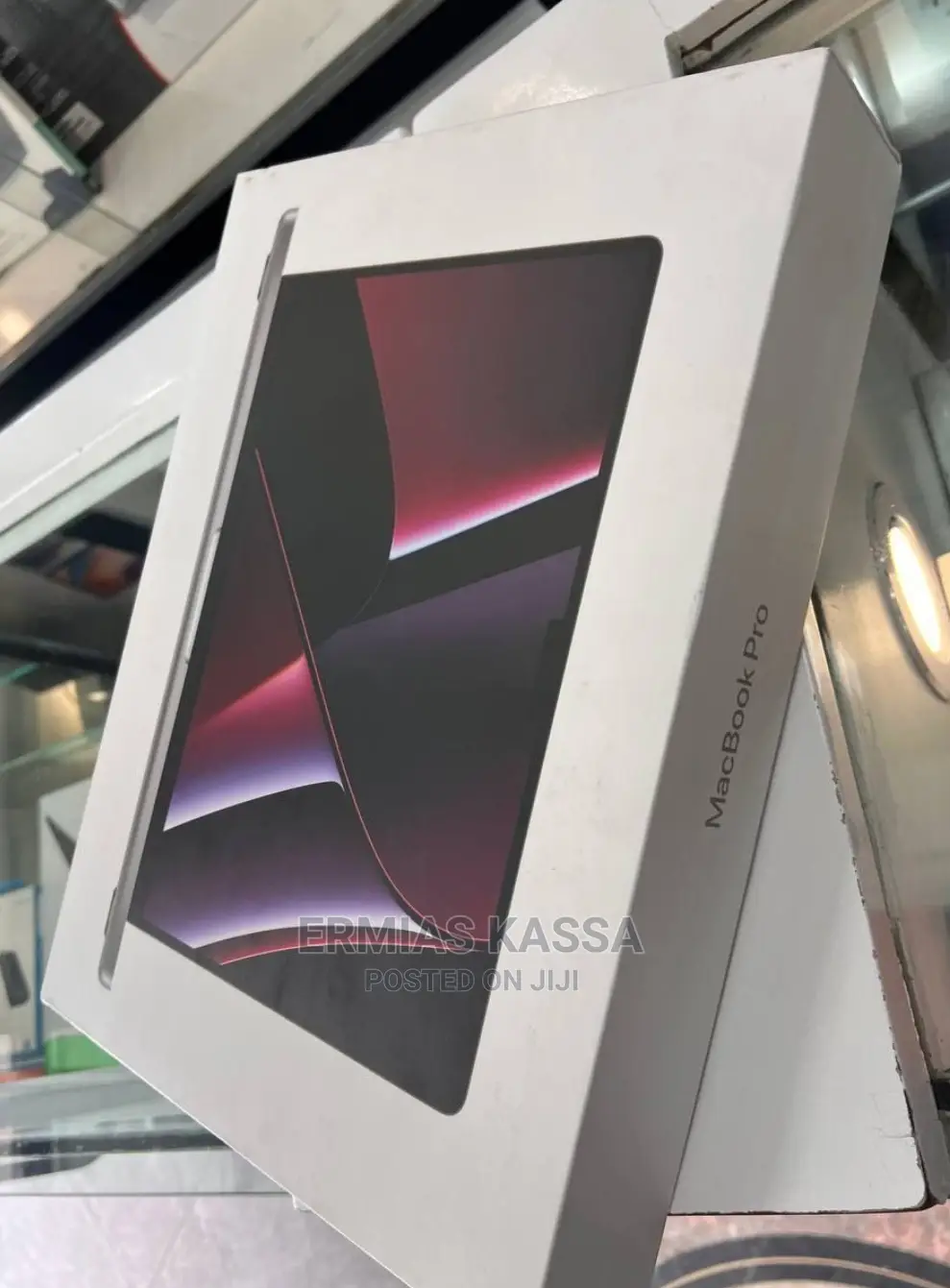 New Laptop Apple MacBook Pro 2023 M2 16GB Apple M2 SSD 512GB