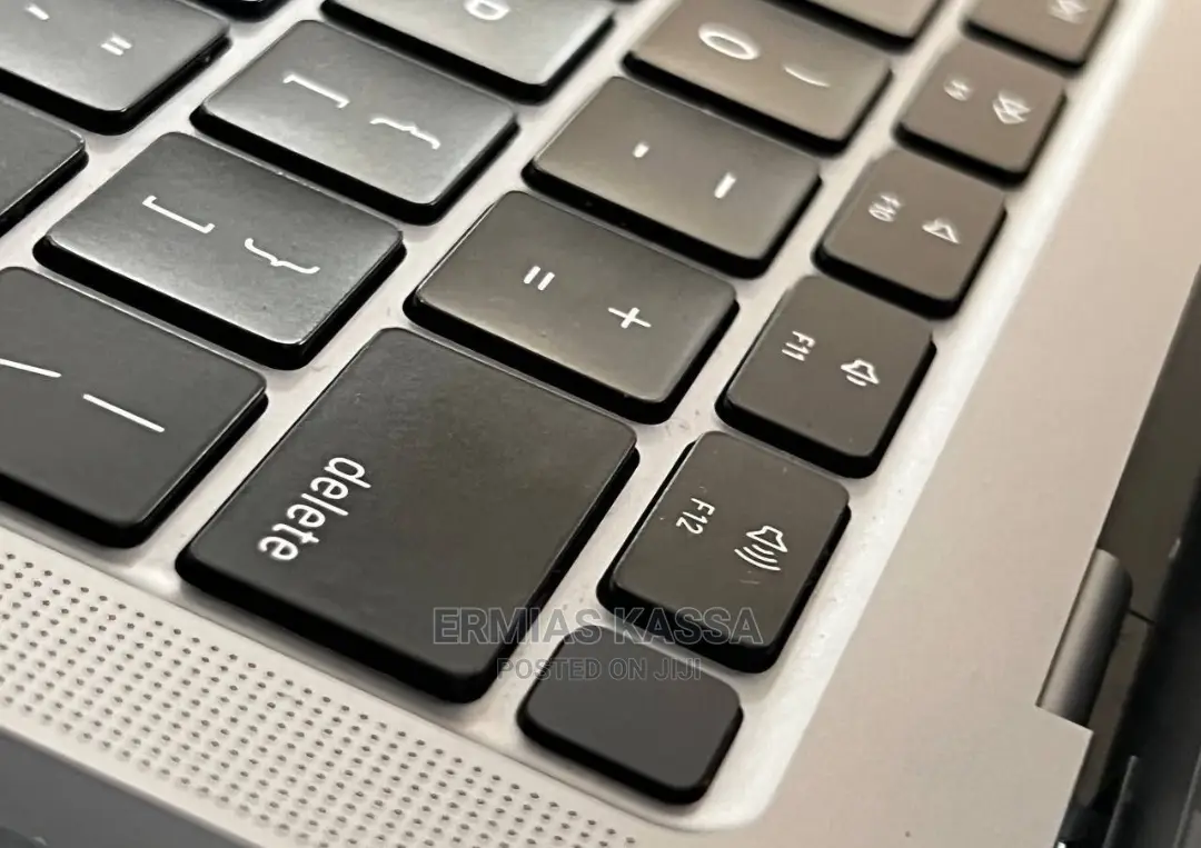 New Laptop Apple MacBook Air 2020 M1 8GB Intel Core I3 SSD 256GB