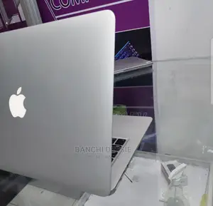 Laptop Apple MacBook 8GB Intel Core I7 SSD 256GB