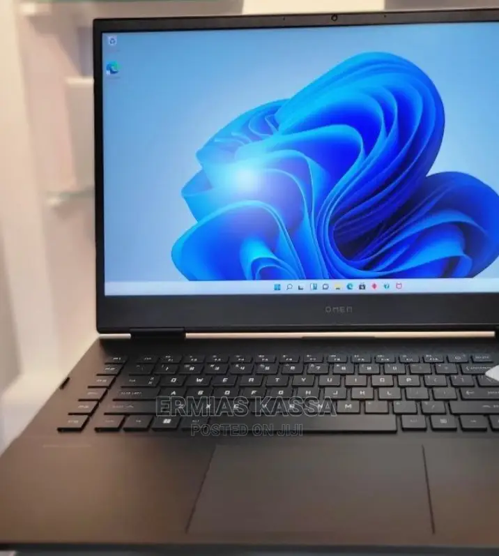 New Laptop HP Omen 16 16GB Intel Core I7 SSD 512GB