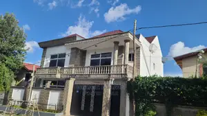 8bdrm House in Addis Abeba, Bole for sale