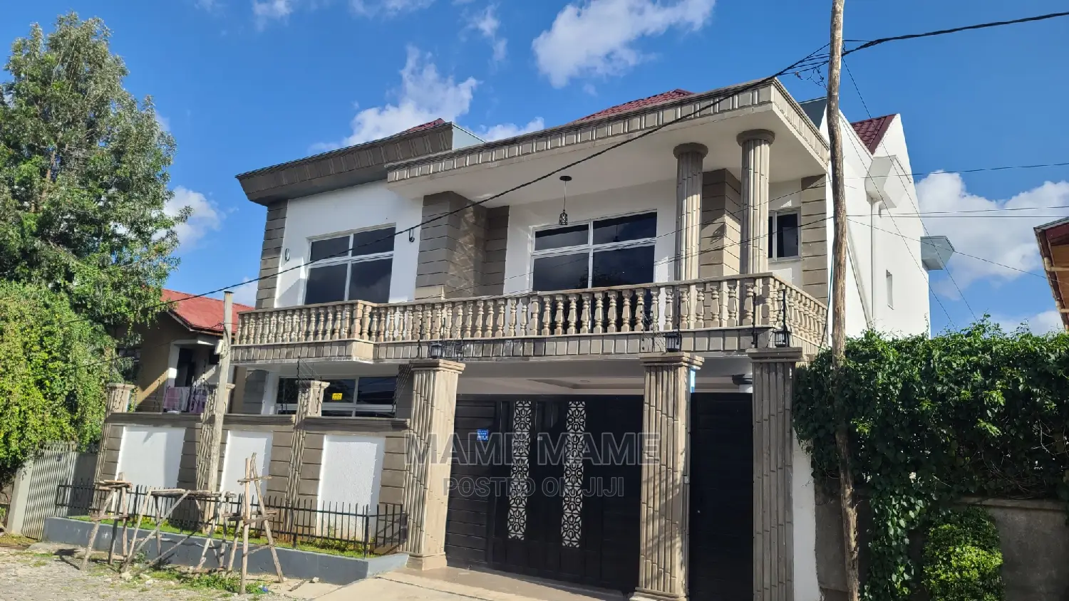 8bdrm House in Addis Abeba, Bole for sale