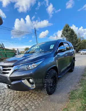 Toyota Fortuner 2017 Gray
