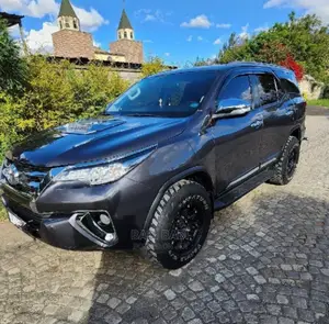 Toyota Fortuner 2017 Gray