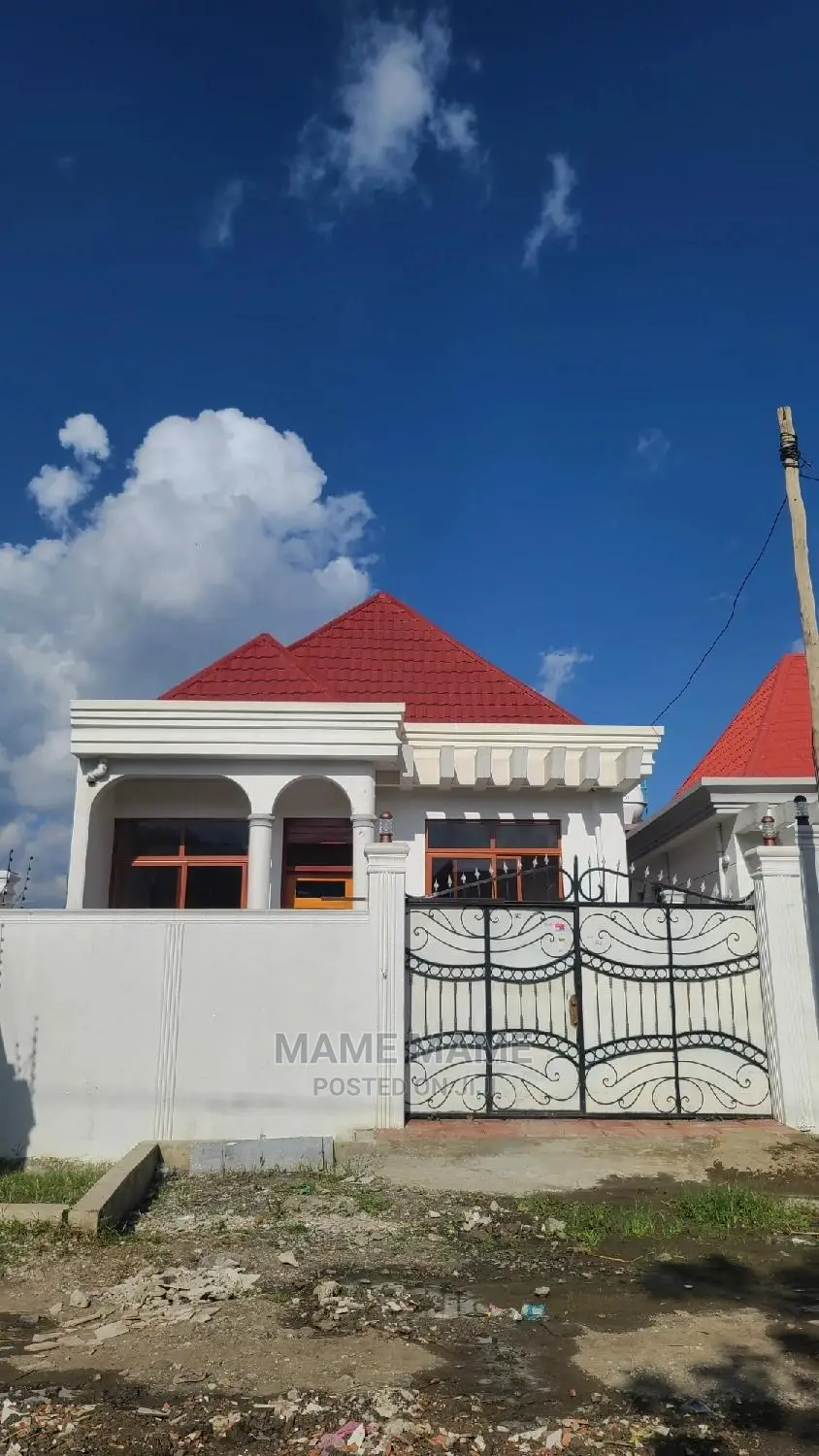 3bdrm Villa in Addis Abeba, Bole for sale