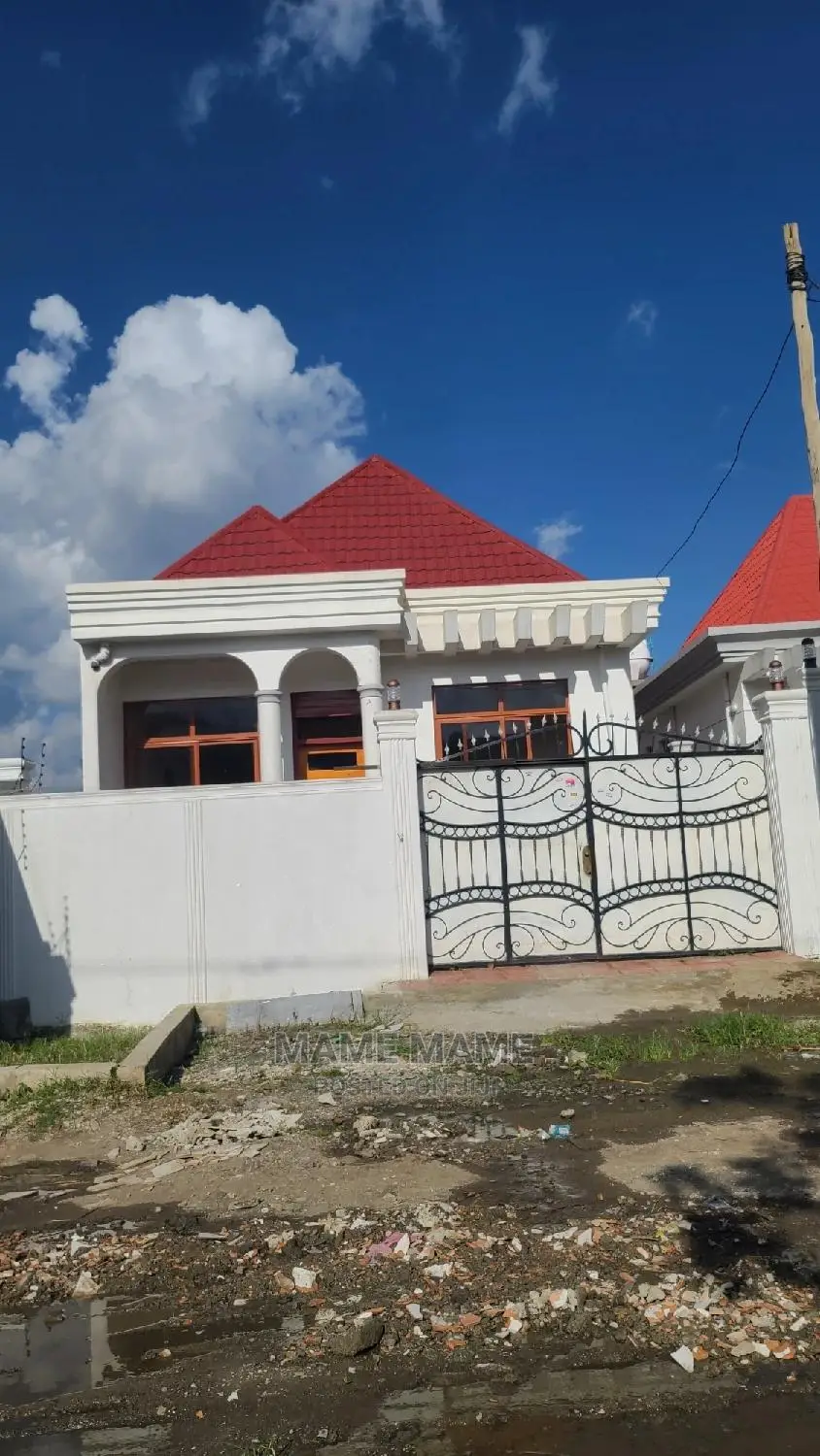 3bdrm Villa in Addis Abeba, Bole for sale