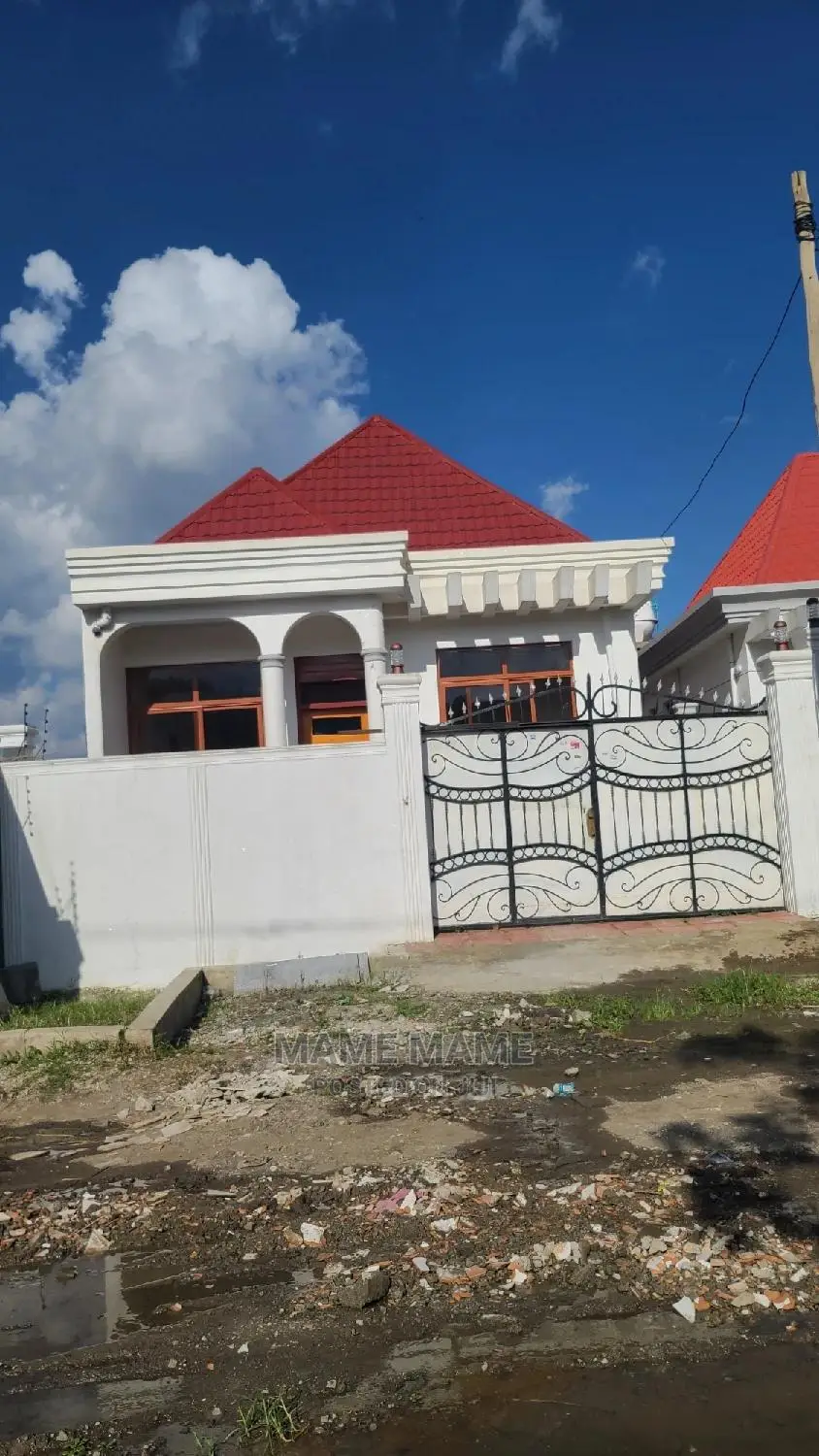 3bdrm Villa in Addis Abeba, Bole for sale