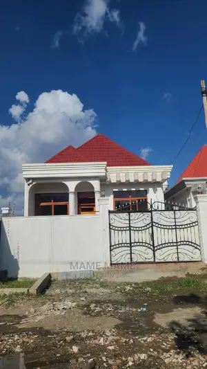3bdrm Villa in Addis Abeba, Bole for sale