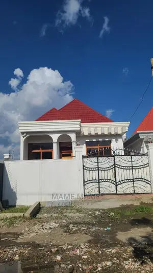3bdrm Villa in Addis Abeba, Bole for sale
