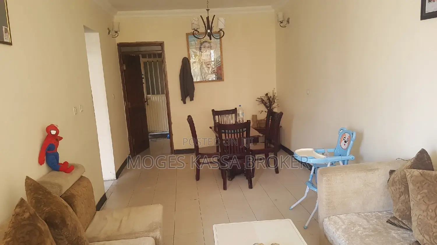 Furnished 2bdrm Condo in የሚሸጥ ኮንደሚንየም 4ኛ ወለል, Yeka for sale