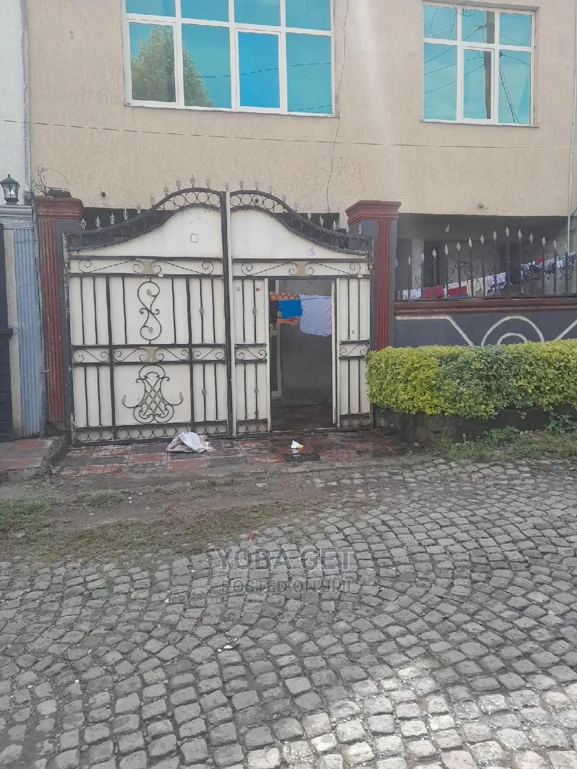 Furnished 6bdrm House in Akaky Kaliti for sale