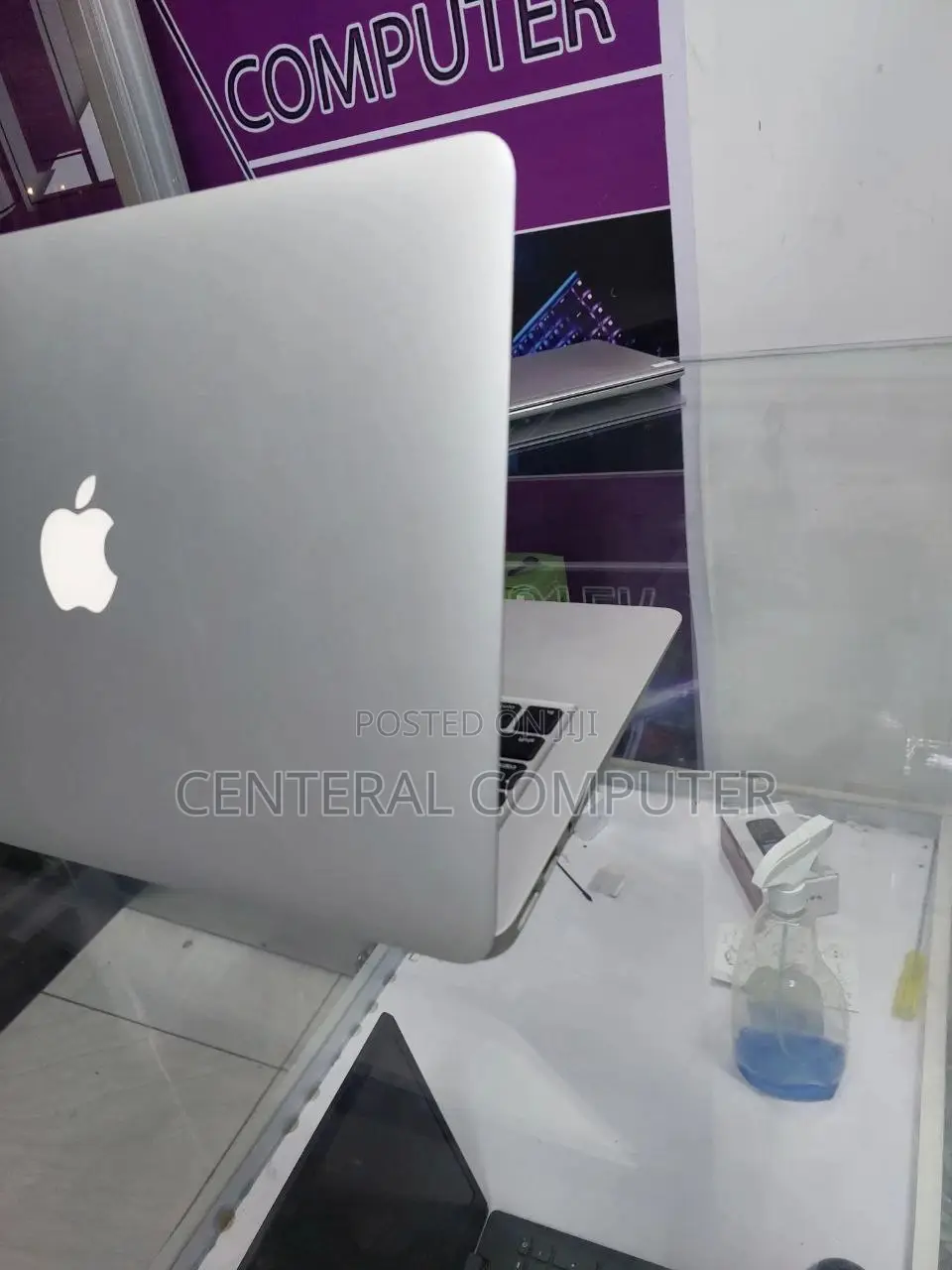 New Laptop Apple MacBook 8GB Intel Core I7 SSD 256GB