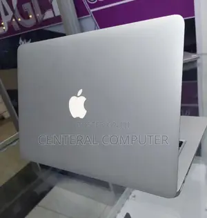 New Laptop Apple MacBook 8GB Intel Core I7 SSD 256GB