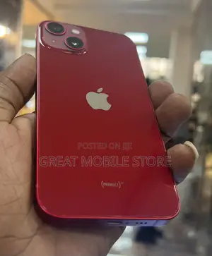 Photo - Apple iPhone 13 128 GB Red