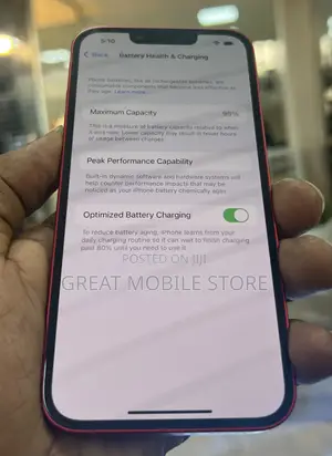 Apple iPhone 13 128 GB Red