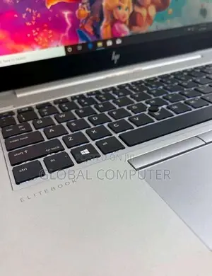 New Laptop HP 348 G4 32GB Intel Core I7 SSD 512GB