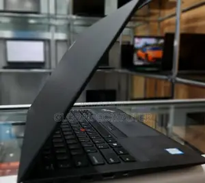 Photo - New Laptop Lenovo ThinkPad Yoga 16GB Intel Core I7 SSD 512GB