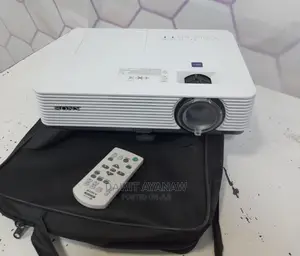 Photo - SONY Projector VPL-Dx221