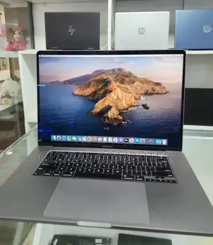 New Laptop Apple MacBook Pro 2017 16GB Intel Core I7 SSD 512GB