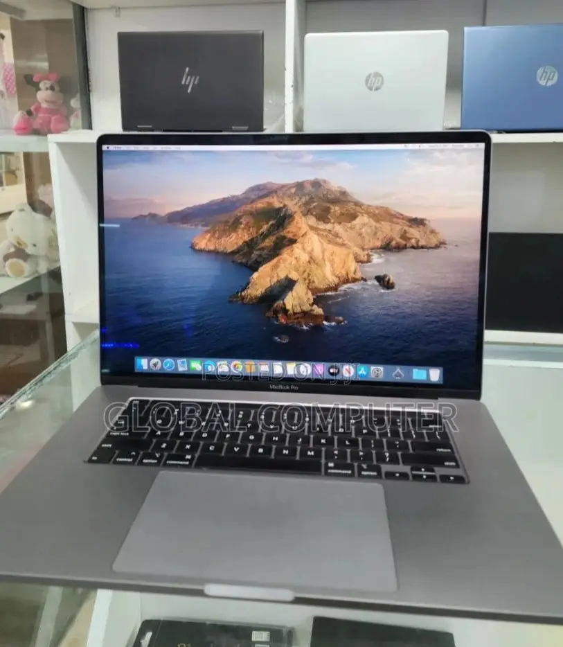 New Laptop Apple MacBook Pro 2017 16GB Intel Core I7 SSD 512GB