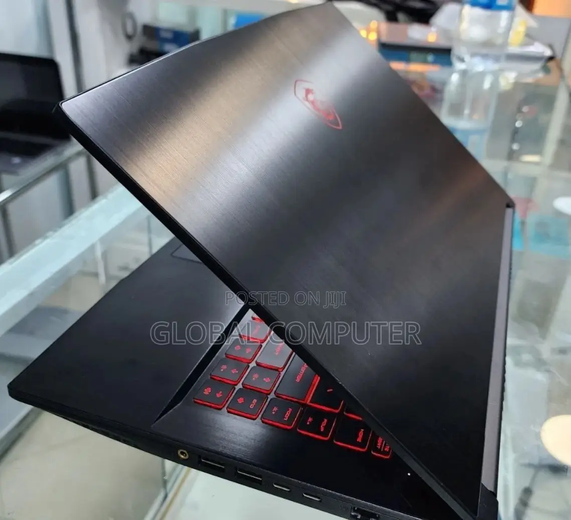 New Laptop MSI Katana GF66 8GB Intel Core I5 SSD 512GB