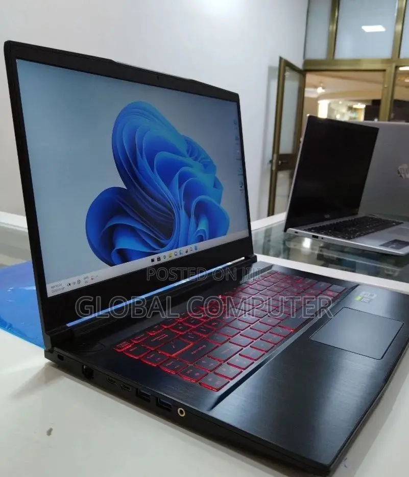 New Laptop MSI Katana GF66 8GB Intel Core I5 SSD 512GB