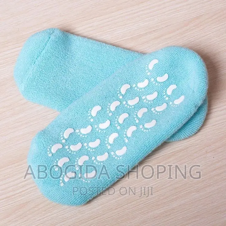 Soft Moisturizing Gel Socks Foot Care/ With Free Delivery