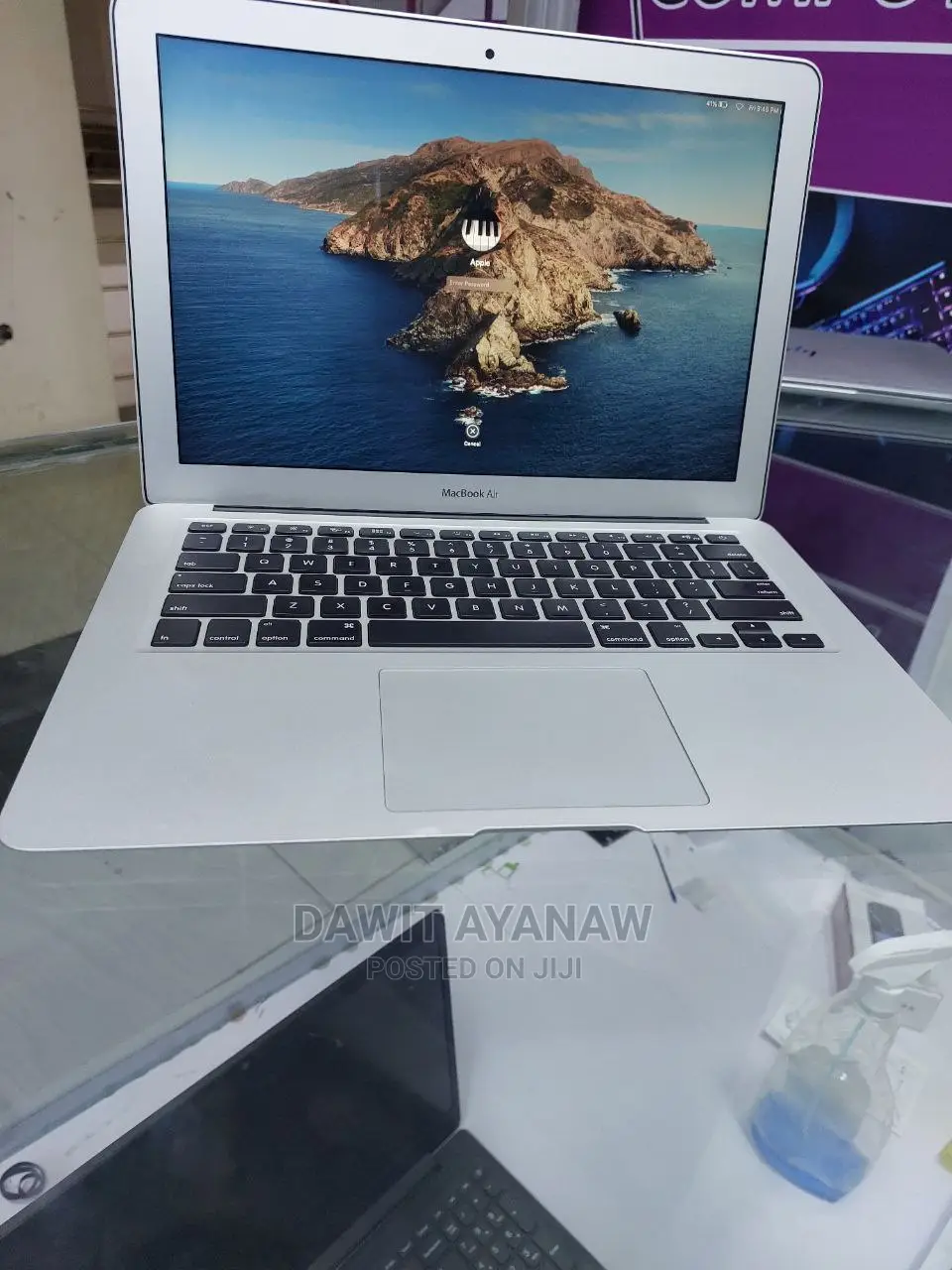 New Laptop Apple MacBook Air 2015 8GB Intel Core I7 SSD 256GB