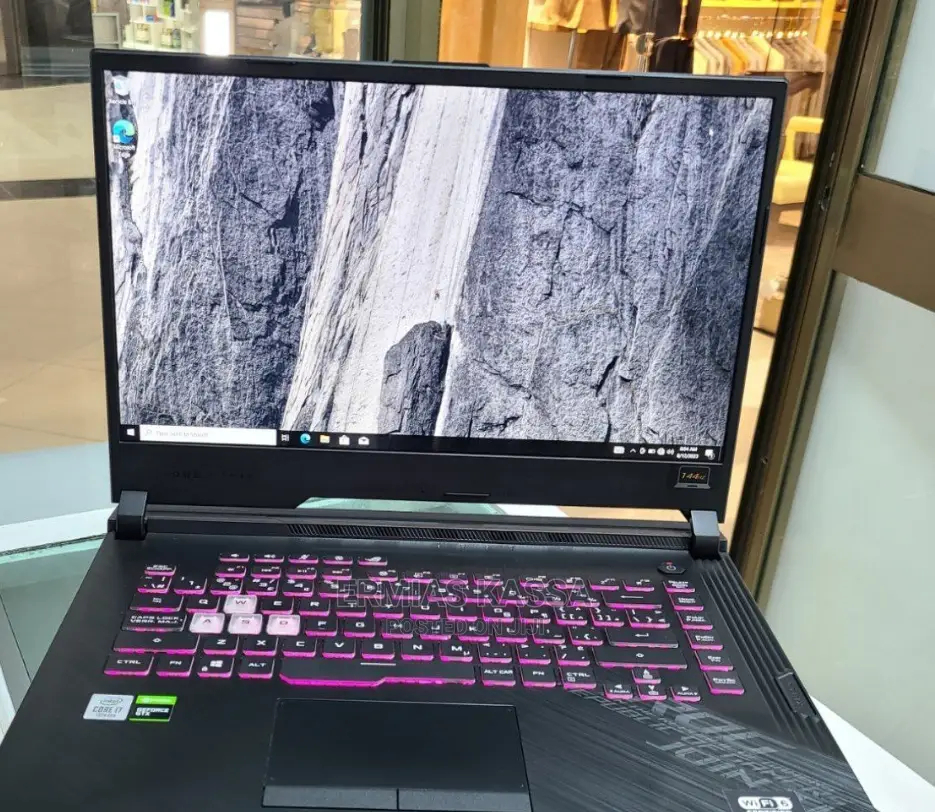 New Laptop Asus ROG Strix G15 16GB Intel Core I7 SSD 512GB