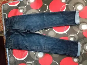 Photo - Oeginal Jeans