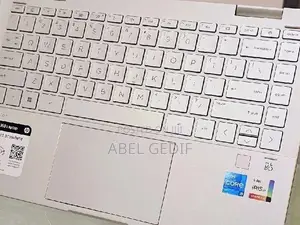 New Laptop HP Pavilion X360 8GB Intel Core I5 SSD 1T