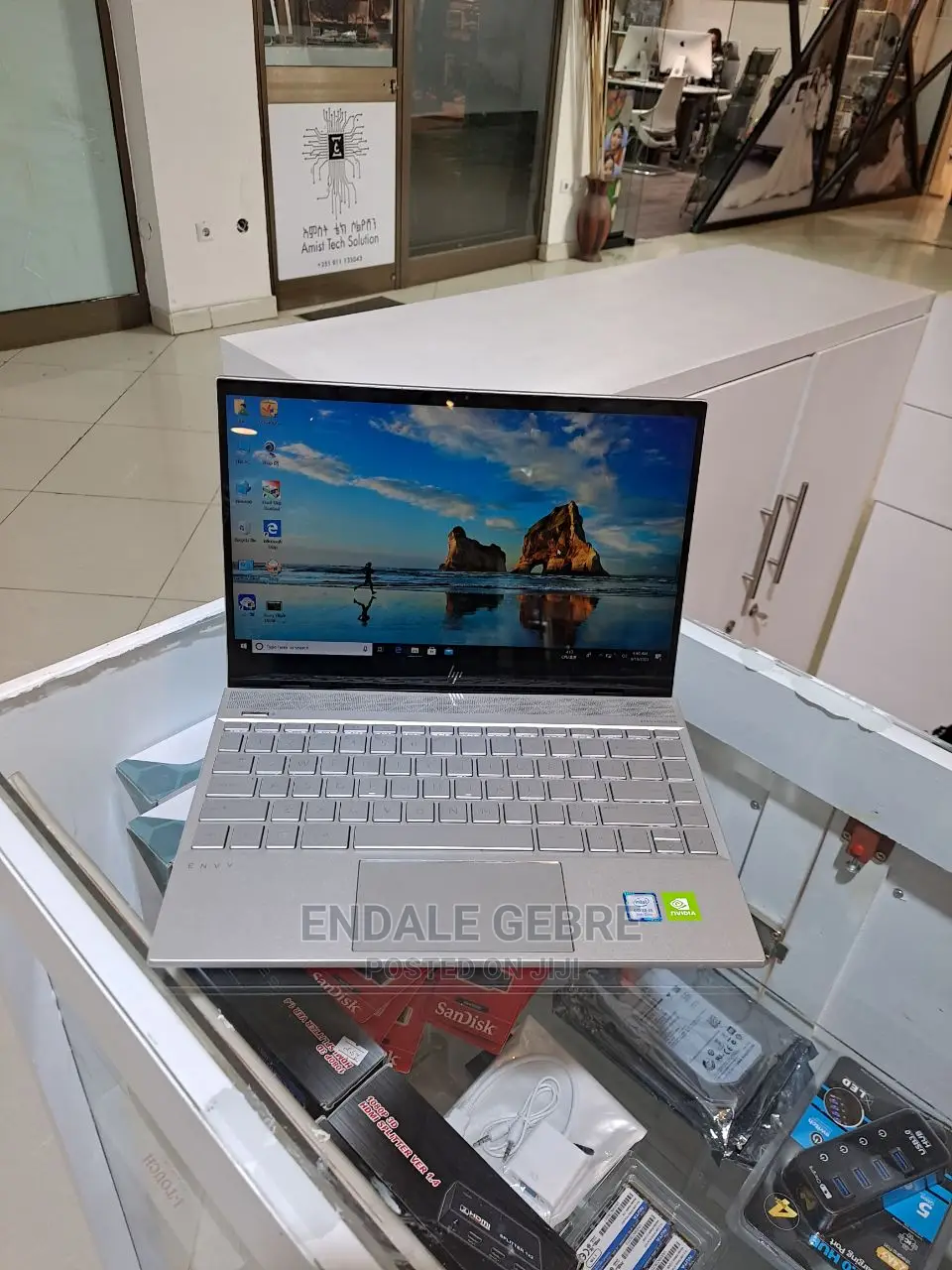 New Laptop HP Envy 13 8GB Intel Core I5 SSD 512GB