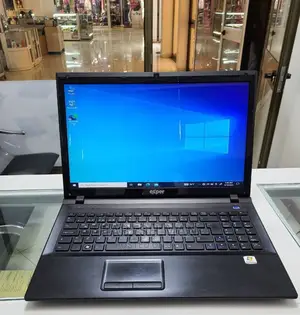 Laptop Casper Excalibur G650 4GB Intel Core I3 HDD 250GB