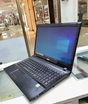 Laptop Casper Excalibur G650 4GB Intel Core I3 HDD 250GB
