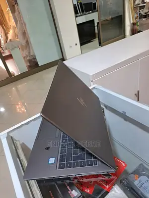 Photo - New Laptop HP ZBook 15 16GB Intel Core I5 SSD 512GB