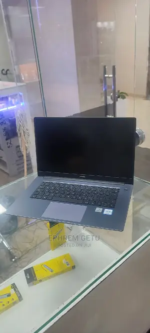 New Laptop Huawei Matebook D 15 8GB Intel Core I5 SSD 512GB