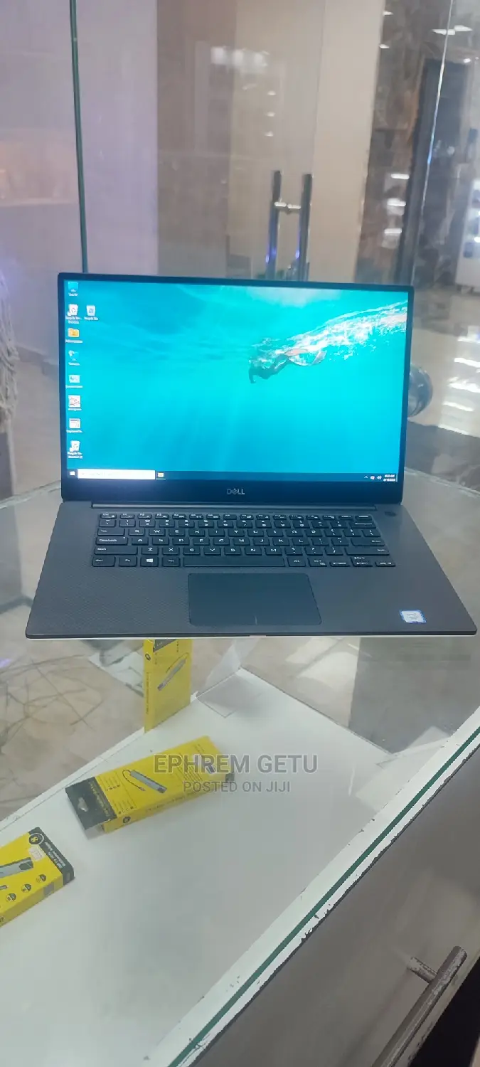 New Laptop Dell XPS 15 32GB Intel Core I7 SSD 512GB