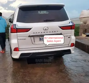 Lexus LX 2021 White
