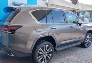 Lexus LX 2020 Pearl