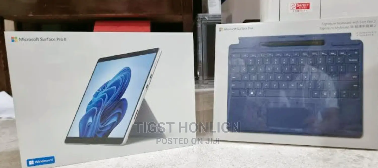 New Laptop Microsoft Surface 16GB Intel Core I7 SSD 256GB