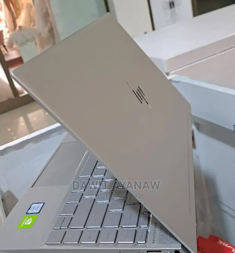 New Laptop HP 8GB Intel Core I5 SSD 512GB