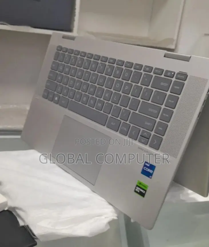 New Laptop HP Envy 15-Ep0xxx 16GB Intel Core I7 SSD 1T